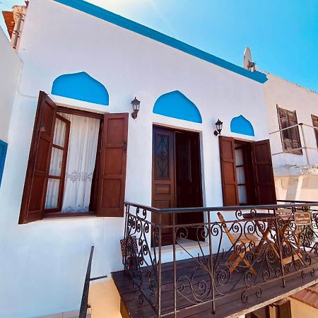 Villa Afroditi Chalki Town Extérieur photo
