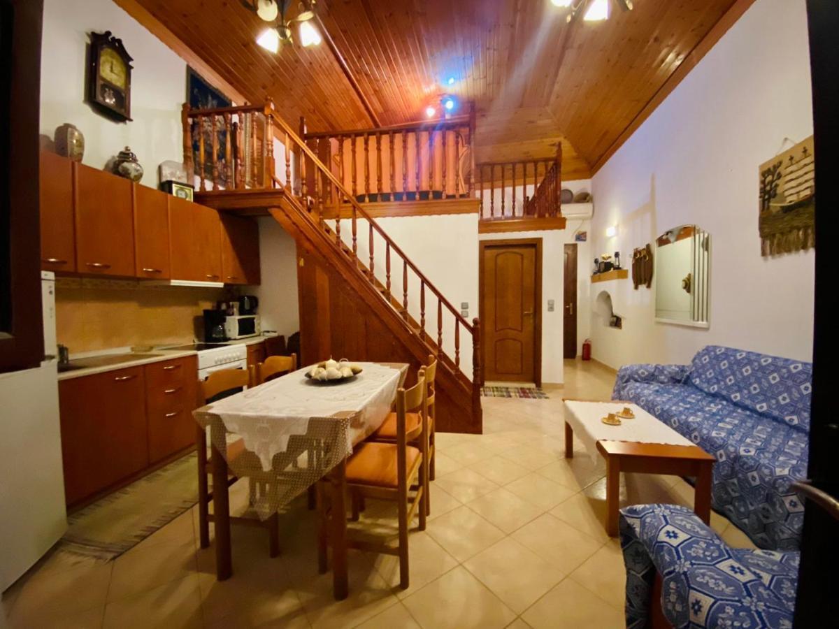 Villa Afroditi Chalki Town Extérieur photo