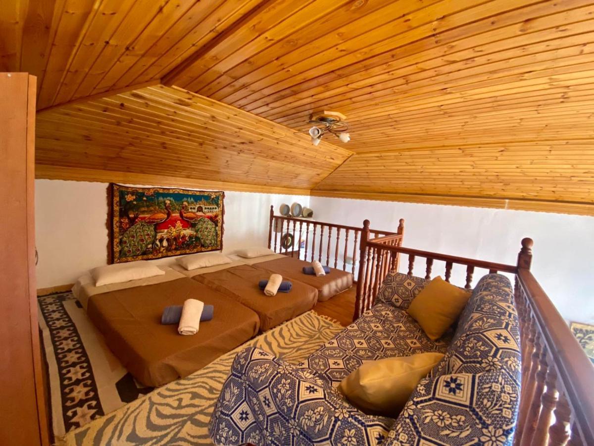 Villa Afroditi Chalki Town Extérieur photo